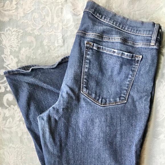 Old Navy Slim Boot-Cut Jeans (Mid-Rise) - Picture 2 of 7